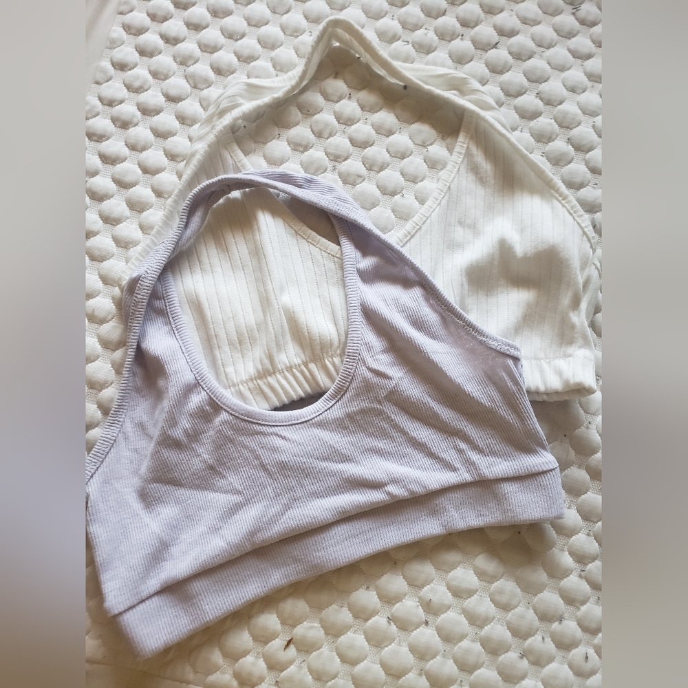 Set of Two Ribbed Sports Bras - White and Light Purple